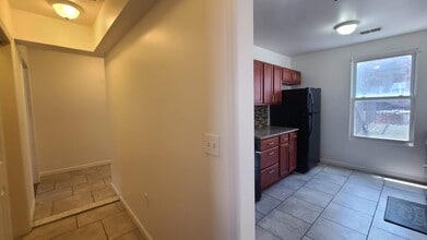3714 Kennedy Blvd, Unit 3 in Union City, NJ - Foto de edificio - Building Photo