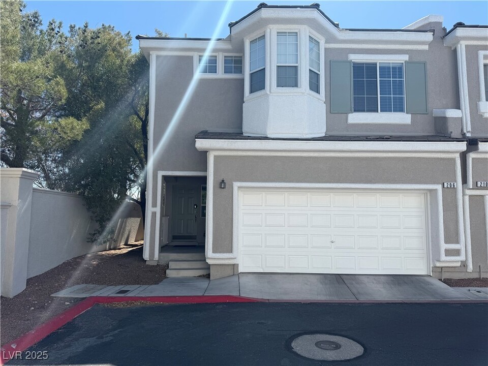 206 Heiple Ct in Henderson, NV - Building Photo