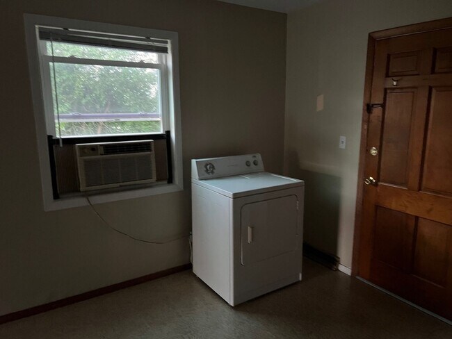 1319 S State St in Champaign, IL - Building Photo - Building Photo