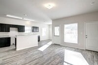 738 Nichols Dr photo'