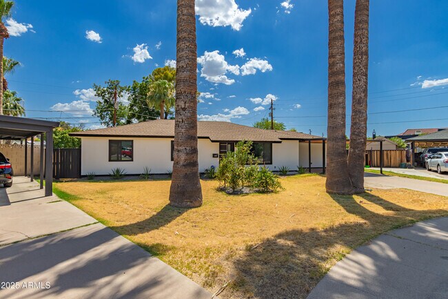 3707 E Amelia Ave in Phoenix, AZ - Building Photo - Building Photo