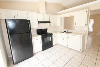 12240 Eastcove Dr in Orlando, FL - Building Photo - Building Photo