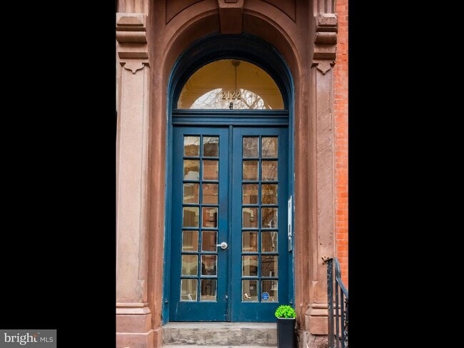 2122 Spruce St in Philadelphia, PA - Building Photo - Building Photo