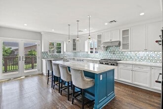 2682 E Villa St in Pasadena, CA - Building Photo - Building Photo