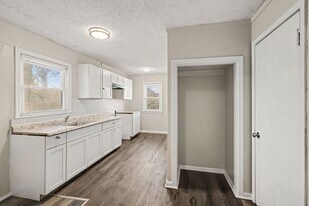 6230 Agnes Ave in Kansas City, MO - Building Photo