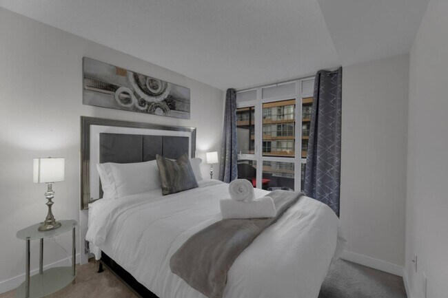 155 Dan Leckie Way, Unit SI ID1403760P in Toronto, ON - Building Photo - Building Photo