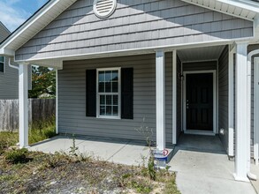 1404 Ikes Pond Ln in Raleigh, NC - Building Photo - Building Photo