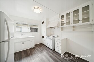 5307 Vantage Ave in Los Angeles, CA - Building Photo - Building Photo