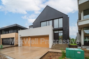6090 Crawford Dr SW in Edmonton, AB - Building Photo