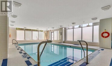 5793 Yonge St in Toronto, ON - Building Photo - Building Photo