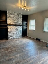 670 Middle Ave, Unit B First Floor in Wilmerding, PA - Foto de edificio - Building Photo