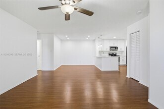 11245 W Atlantic Blvd in Coral Springs, FL - Building Photo - Building Photo