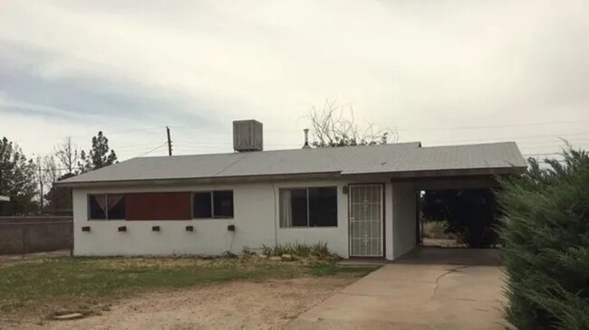 property at 1505 Apple Ave