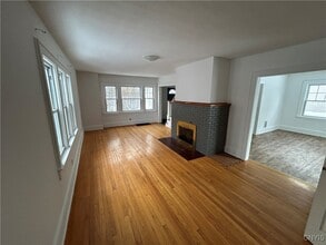 110 Homewood Dr in Fayetteville, NY - Building Photo - Building Photo