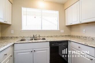 13138 Crystal Cove Dr in Houston, TX - Building Photo - Building Photo