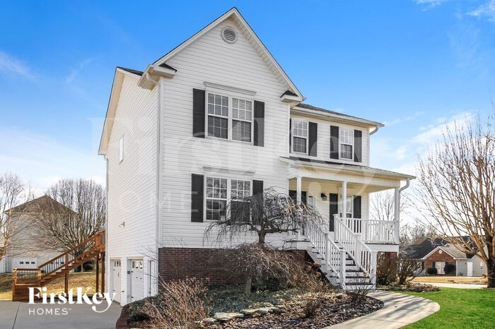100 Pebble Run Ct in Clemmons, NC - Building Photo