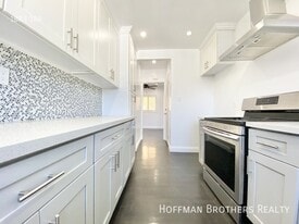 1830 Cloverdale Ave, Unit 4 in Los Angeles, CA - Building Photo
