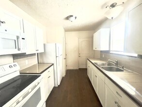 5311 Avenue O in Galveston, TX - Building Photo - Building Photo