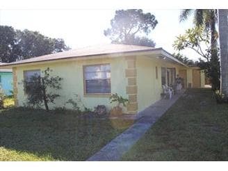 11451 Char Ann Dr in Ft. Myers, FL - Building Photo
