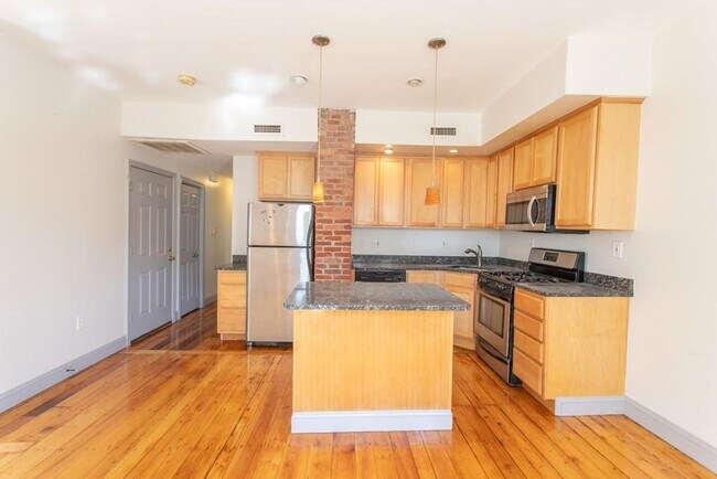127 Marcella St in Boston, MA - Building Photo - Building Photo