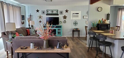 105 Adams Ct in Orofino, ID - Building Photo - Building Photo