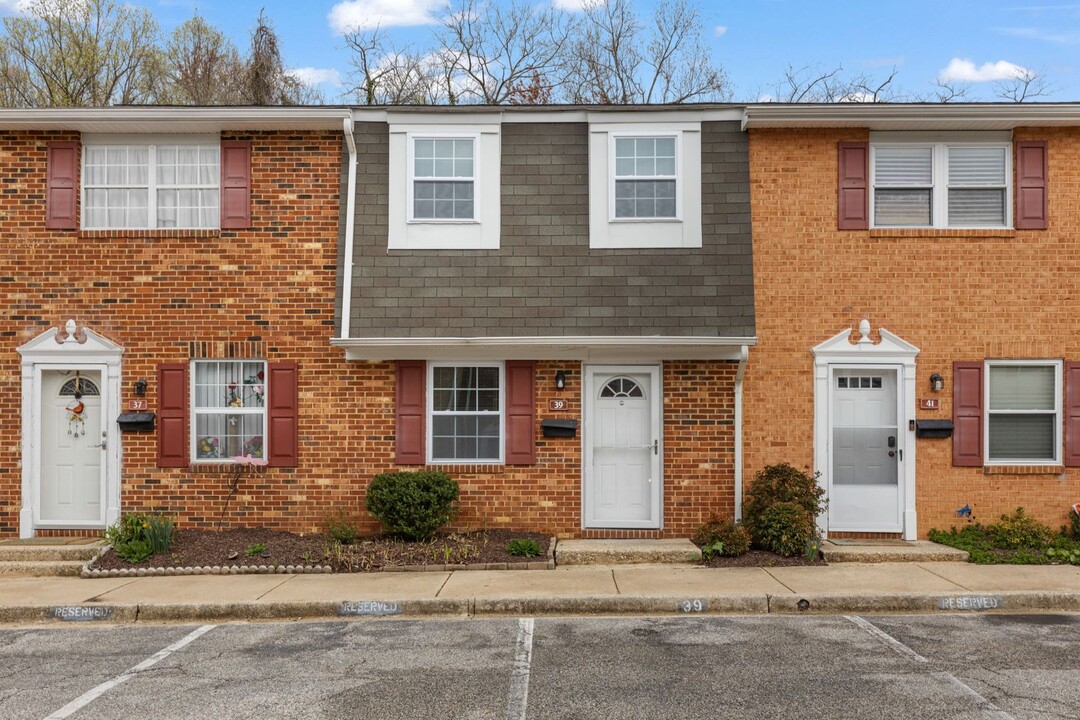 39 Heritage Ct in Annapolis, MD - Building Photo
