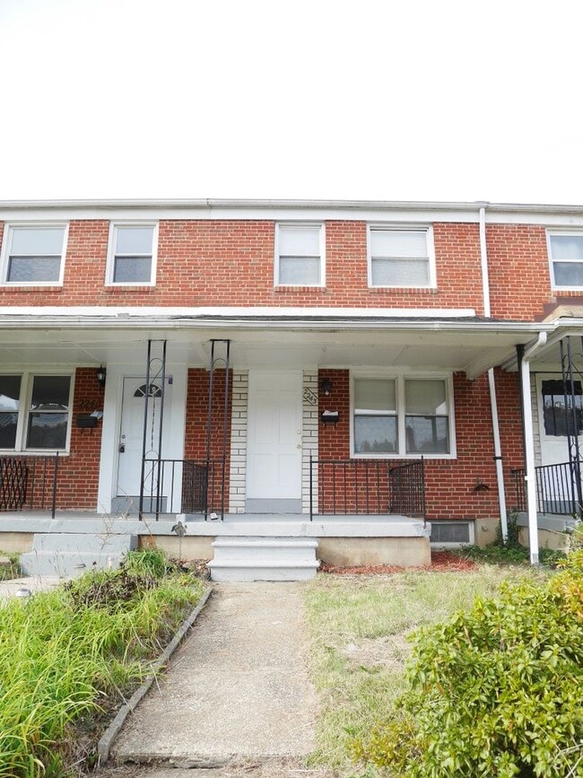 property at 2243 Graythorn Rd