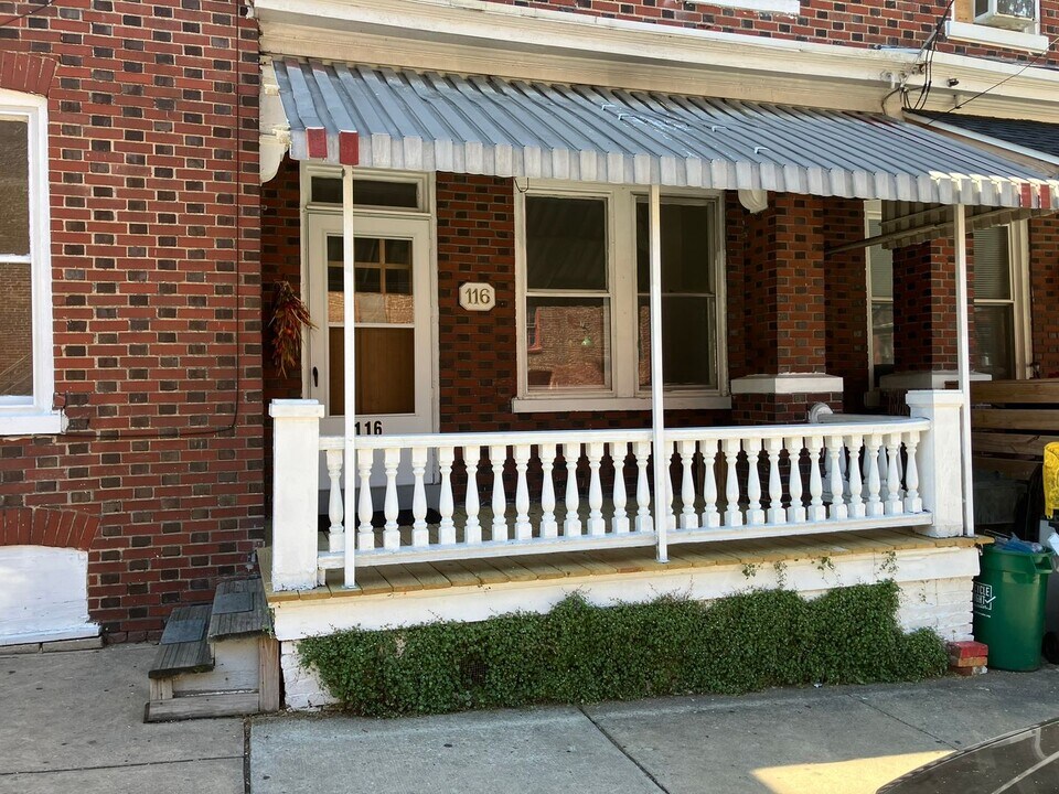 116 N Marshall St in Lancaster, PA - Building Photo