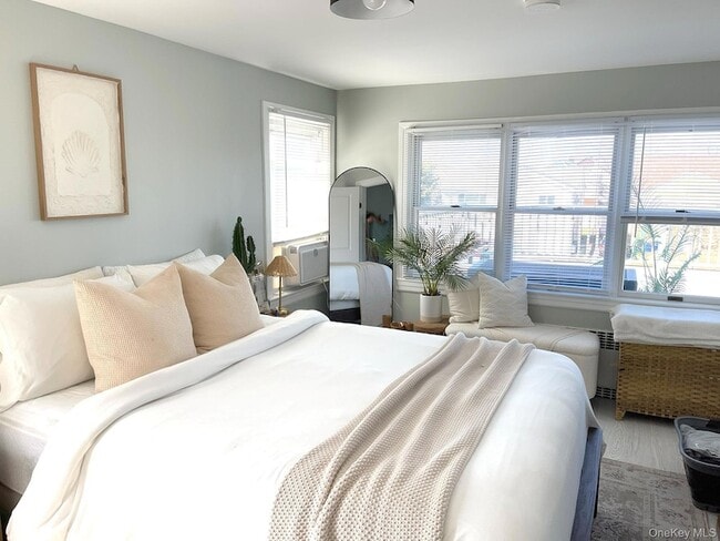 property at 128 Roosevelt Blvd
