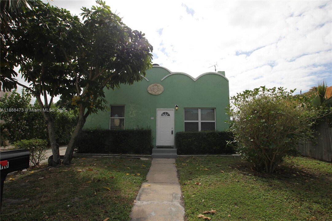 510 Plymouth Rd in West Palm Beach, FL - Building Photo