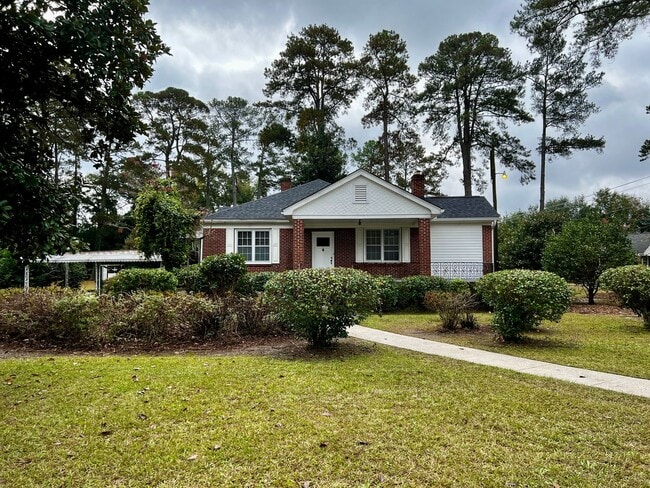 property at 3800 Overbrook Dr