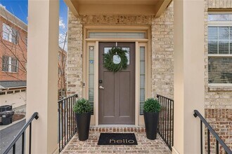 745 Fountainhead Ln NE in Atlanta, GA - Building Photo - Building Photo