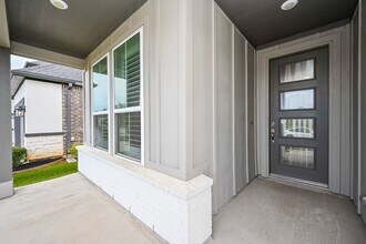 24550 Carleton Lake Ln in The Woodlands, TX - Building Photo - Building Photo