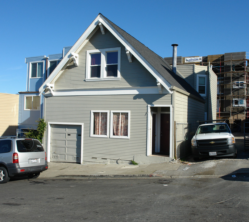 28-30 Los Olivos Ave in Daly City, CA - Building Photo