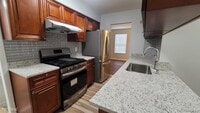 17676 Addison St photo'