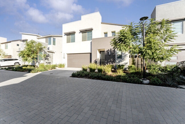 3682 S Nexa Paseo in Ontario, CA - Building Photo - Building Photo