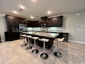 215 9th St in Marina, CA - Building Photo - Building Photo