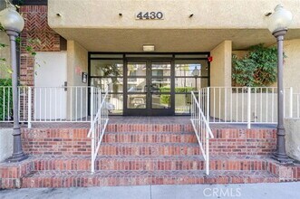 4430 Noble Ave in Los Angeles, CA - Building Photo - Building Photo