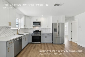 17017 Crenshaw Blvd in Torrance, CA - Building Photo - Building Photo