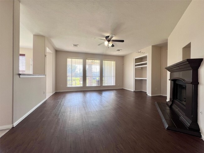 13923 White Oak Springs Dr in Cypress, TX - Building Photo - Building Photo