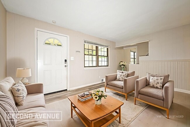 223 Auburn St in Penn Hills, PA - Building Photo - Building Photo