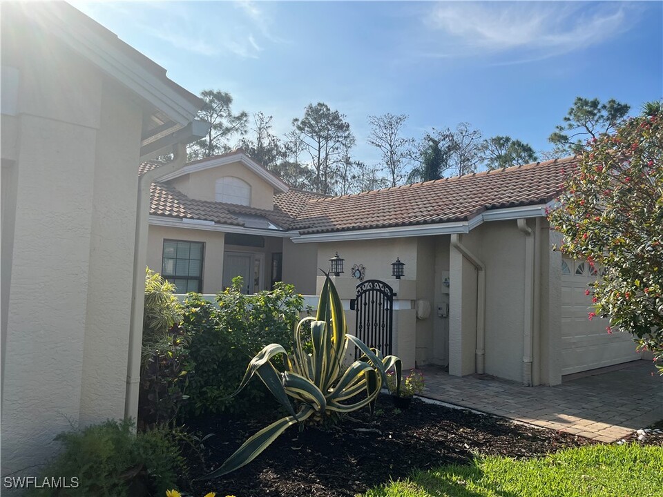 12817 Maiden Cane Ln in Bonita Springs, FL - Building Photo