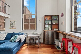 1201 Fitzwater St, Unit 15 in Philadelphia, PA - Building Photo - Building Photo