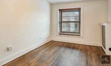 GORGEOUS Greenwich Village Real 1 Bedroom  in New York, NY - Building Photo - Building Photo