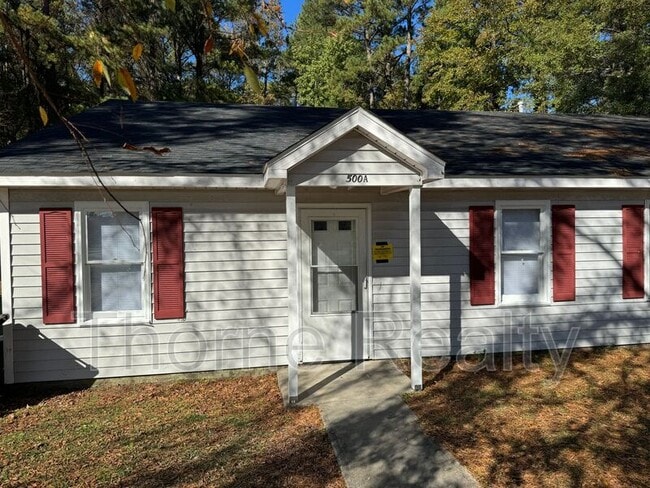 property at 500 E Northern Blvd