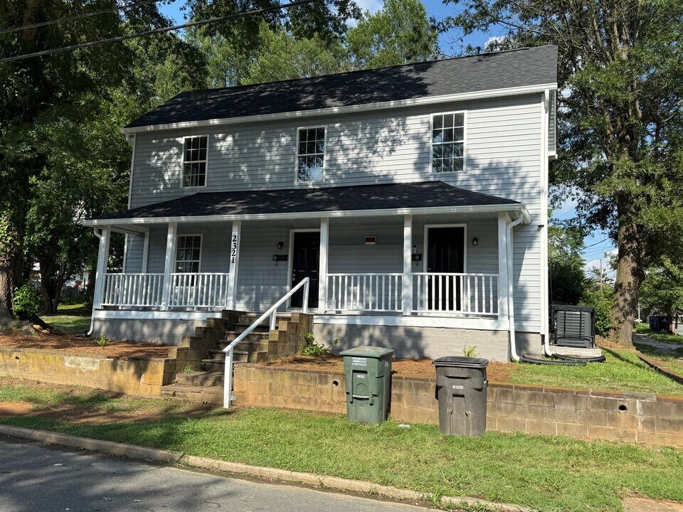 2321 Dacian St in Winston-Salem, NC - Building Photo