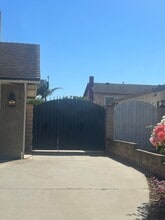 1130 Janetwood Dr in Oxnard, CA - Building Photo - Building Photo