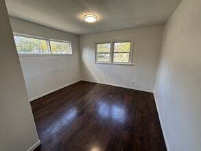 5225 W 4th Ave in Gary, IN - Building Photo - Building Photo