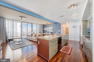 675 S President St in Baltimore, MD - Building Photo