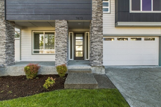 7872 198th Ave Pl E in Bonney Lake, WA - Building Photo - Building Photo